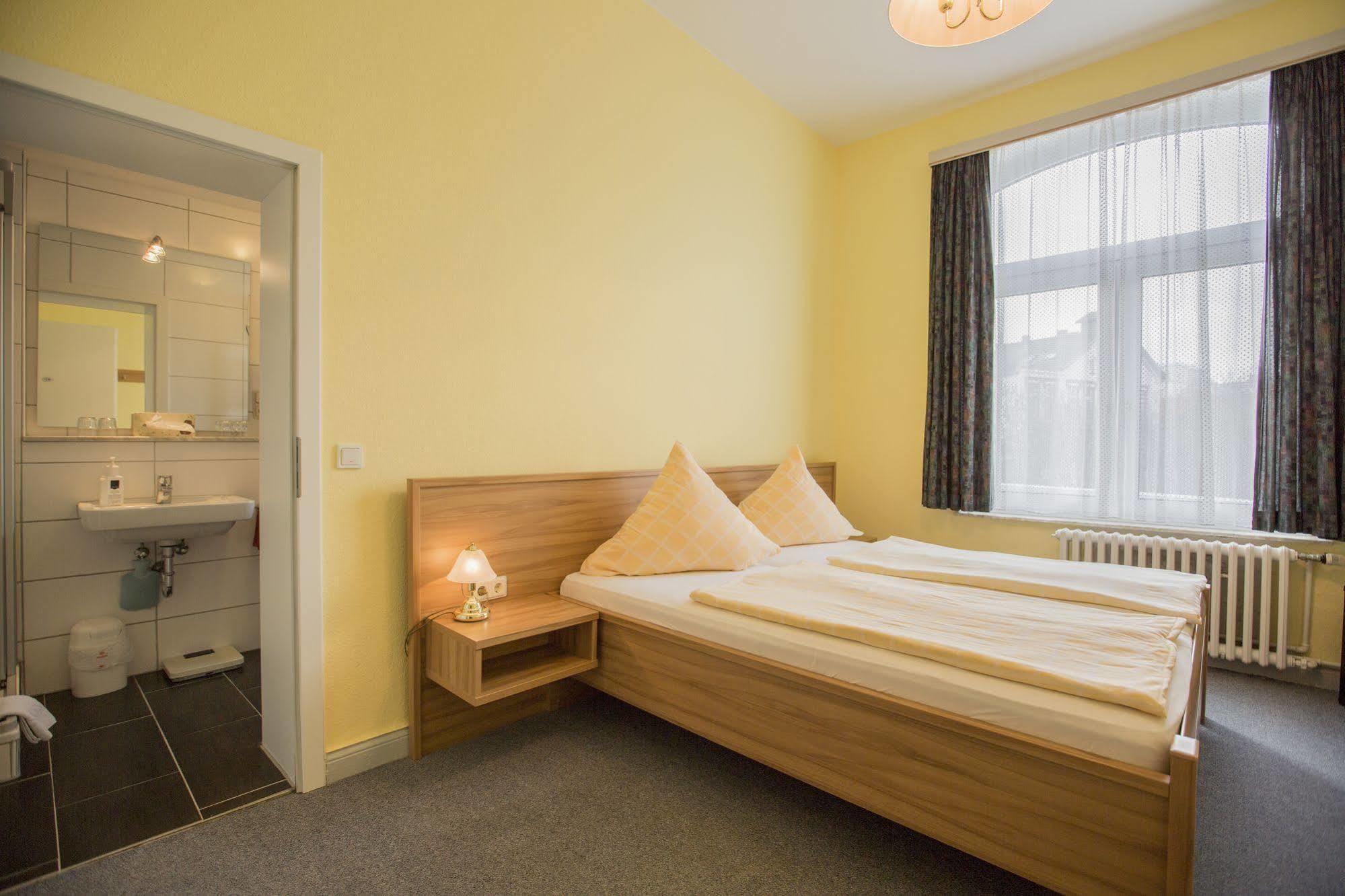 Hotel Graf Waldersee Borkum Εξωτερικό φωτογραφία